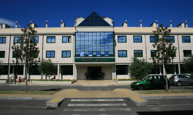 Hotel Parisi Exterior