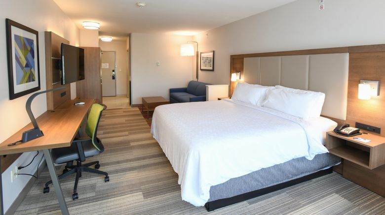 <b>Holiday Inn Express Hotel & Suites Suite</b>. Images powered by <a href="https://www.leonardoworldwide.com/" title="Leonardo Worldwide" target="_blank">Leonardo</a>.