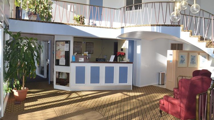 Red Carpet Inn & Suites Lobby
