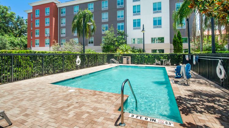 Holiday Inn Express Hotel & Suites Pool