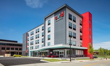 avid hotel Madison-Monona