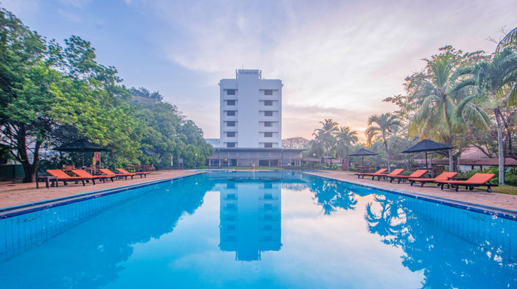 The Gateway Hotel Airport Garden Colombo Exterior