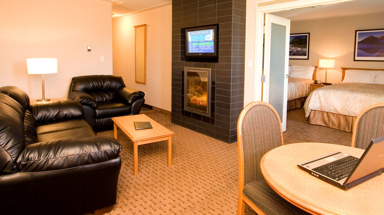 Woodlands Inn Room