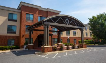 Holiday Inn Express Bethlehem Airport