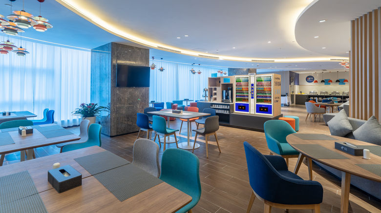 <b>Holiday Inn Express Financial Center Restaurant</b>. Images powered by <a href="https://www.leonardoworldwide.com/" title="Leonardo Worldwide" target="_blank">Leonardo</a>.