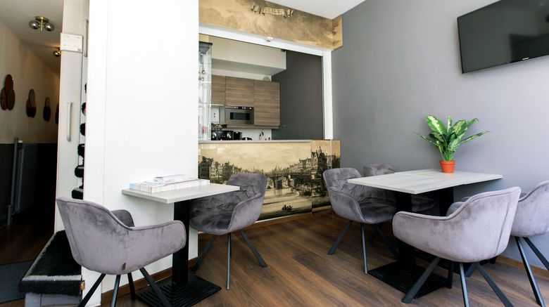 <b>Quentin Leidse Square Lobby</b>. Images powered by <a href="https://www.leonardoworldwide.com/" title="Leonardo Worldwide" target="_blank">Leonardo</a>.