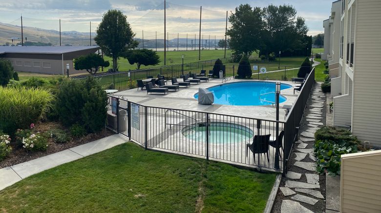 <b>Holiday Inn Clarkston-Lewiston Pool</b>. Images powered by <a href="https://www.leonardoworldwide.com/" title="Leonardo Worldwide" target="_blank">Leonardo</a>.