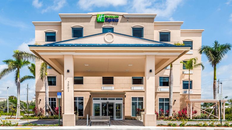 <b>Holiday Inn Express/Stes Boynton Beach W Exterior</b>. Images powered by <a href="https://www.leonardoworldwide.com/" title="Leonardo Worldwide" target="_blank">Leonardo</a>.