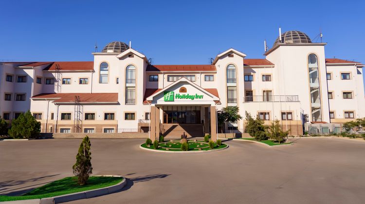 Holiday Inn Aktau Seaside Exterior