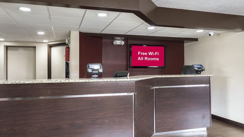 <b>Red Roof Inn Chicago - O'Hare Airport Lobby</b>. Images powered by <a href="https://www.leonardoworldwide.com/" title="Leonardo Worldwide" target="_blank">Leonardo</a>.
