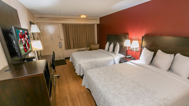 <b>Red Roof PLUS+ Washington DC - Oxon Hill Room</b>. Images powered by <a href="https://www.leonardoworldwide.com/" title="Leonardo Worldwide" target="_blank">Leonardo</a>.