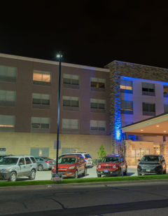Holiday Inn Express & Stes Louisville N