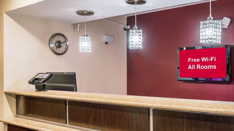 <b>Red Roof Inn Spartanburg – I-26 Lobby</b>. Images powered by <a href="https://www.leonardoworldwide.com/" title="Leonardo Worldwide" target="_blank">Leonardo</a>.