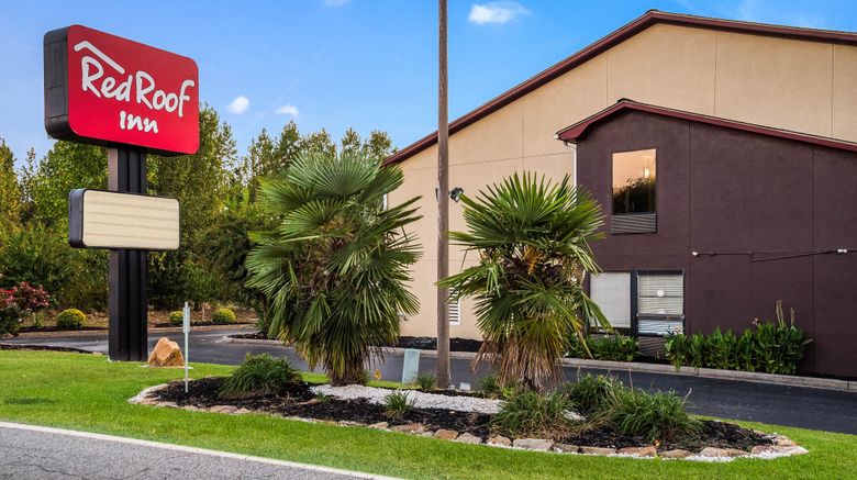 <b>Red Roof Inn Spartanburg – I-26 Exterior</b>. Images powered by <a href="https://www.leonardoworldwide.com/" title="Leonardo Worldwide" target="_blank">Leonardo</a>.