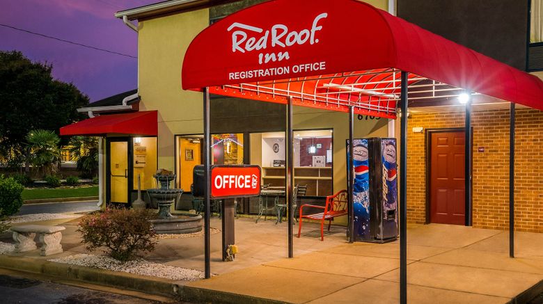 <b>Red Roof Inn Spartanburg – I-26 Exterior</b>. Images powered by <a href="https://www.leonardoworldwide.com/" title="Leonardo Worldwide" target="_blank">Leonardo</a>.