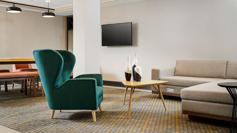 <b>Holiday Inn Cleveland Lobby</b>. Images powered by <a href="https://www.leonardoworldwide.com/" title="Leonardo Worldwide" target="_blank">Leonardo</a>.