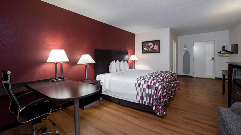 <b>Red Roof Inn Warrenton Room</b>. Images powered by <a href="https://www.leonardoworldwide.com/" title="Leonardo Worldwide" target="_blank">Leonardo</a>.