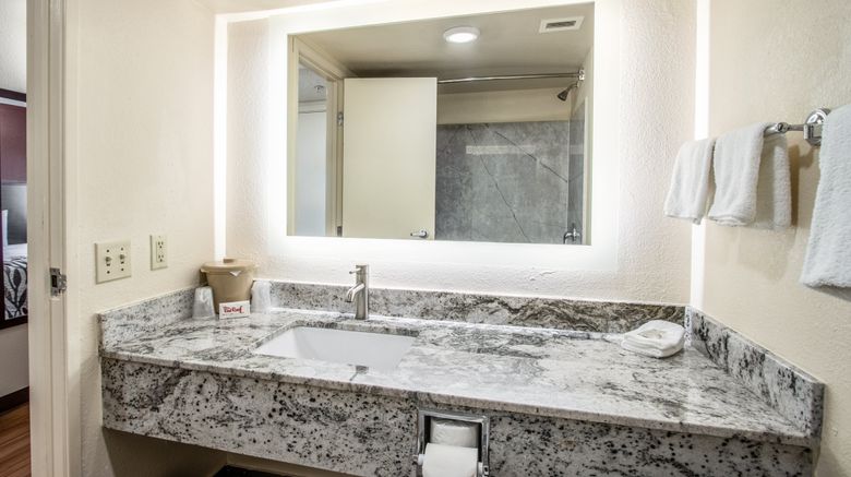 <b>Red Roof Inn El Paso West Room</b>. Images powered by <a href="https://www.leonardoworldwide.com/" title="Leonardo Worldwide" target="_blank">Leonardo</a>.