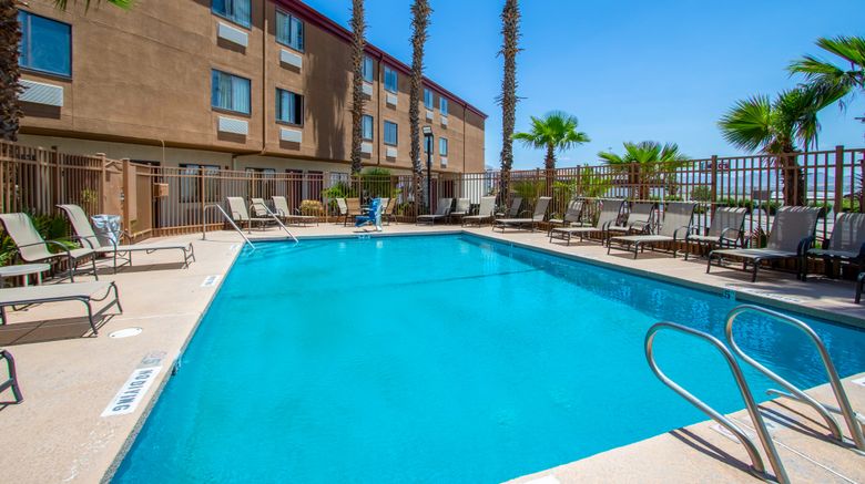 <b>Red Roof Inn El Paso West Pool</b>. Images powered by <a href="https://www.leonardoworldwide.com/" title="Leonardo Worldwide" target="_blank">Leonardo</a>.