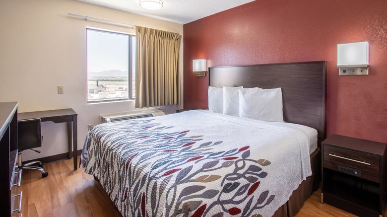 <b>Red Roof Inn El Paso West Room</b>. Images powered by <a href="https://www.leonardoworldwide.com/" title="Leonardo Worldwide" target="_blank">Leonardo</a>.