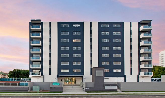 Allure Hotel and Apartments Exterior
