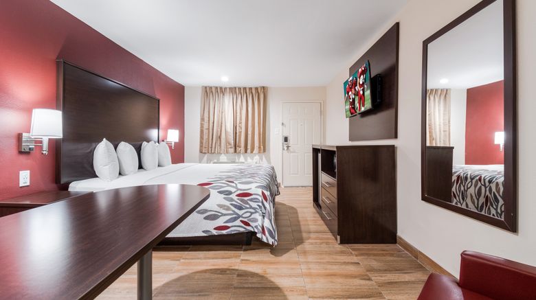 <b>Red Roof Inn Houston - Spring North Room</b>. Images powered by <a href="https://www.leonardoworldwide.com/" title="Leonardo Worldwide" target="_blank">Leonardo</a>.