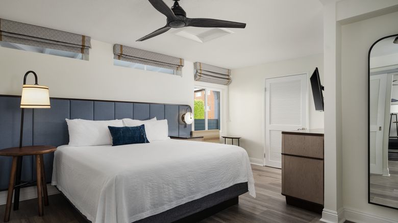 <b>Hotel Indigo San Diego Del Mar Suite</b>. Images powered by <a href="https://www.leonardoworldwide.com/" title="Leonardo Worldwide" target="_blank">Leonardo</a>.