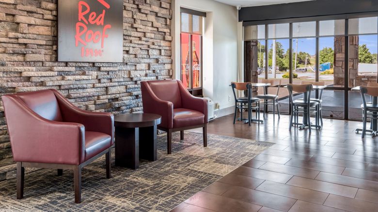 <b>Red Roof Inn Dandridge Lobby</b>. Images powered by <a href="https://www.leonardoworldwide.com/" title="Leonardo Worldwide" target="_blank">Leonardo</a>.