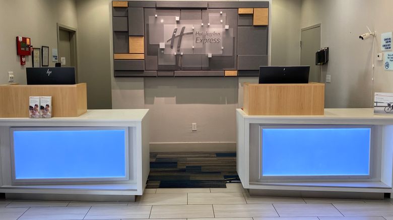 <b>Holiday Inn Express Eunice Lobby</b>. Images powered by <a href="https://www.leonardoworldwide.com/" title="Leonardo Worldwide" target="_blank">Leonardo</a>.