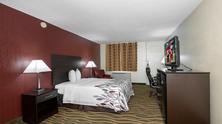 Red Roof Inn Murray Room