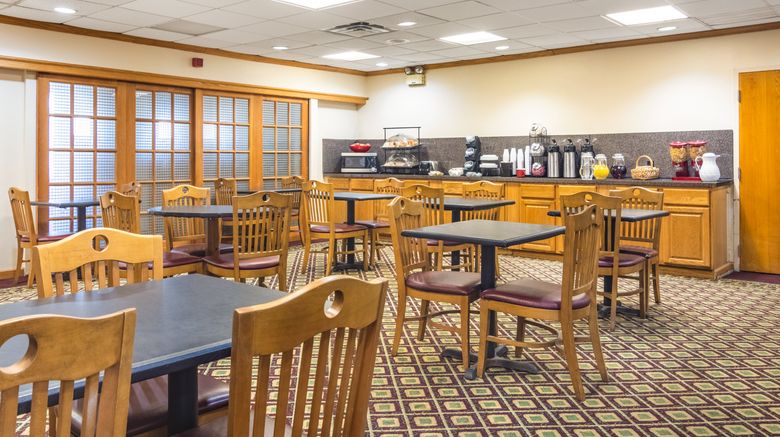 <b>Red Roof Inn Ashtabula-Austinburg Restaurant</b>. Images powered by <a href="https://www.leonardoworldwide.com/" title="Leonardo Worldwide" target="_blank">Leonardo</a>.