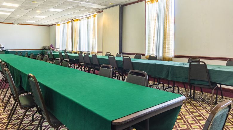 <b>Red Roof Inn Ashtabula-Austinburg Meeting</b>. Images powered by <a href="https://www.leonardoworldwide.com/" title="Leonardo Worldwide" target="_blank">Leonardo</a>.