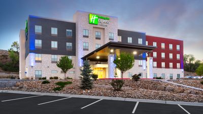 Holiday Inn Express & Suites Price
