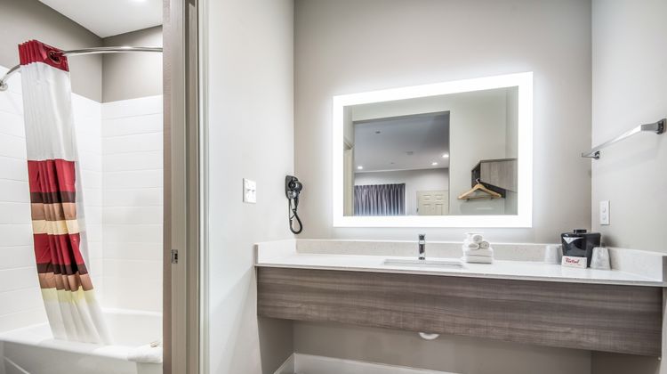 Red Roof Inn Baytown Room