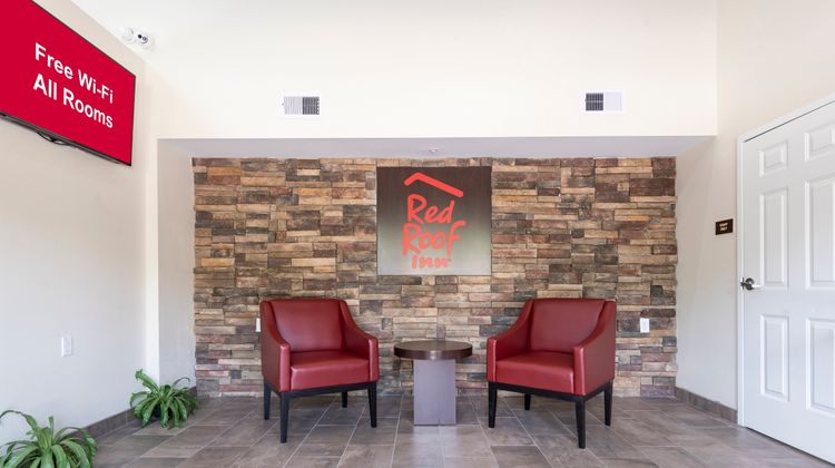 Red Roof Inn Baytown Lobby