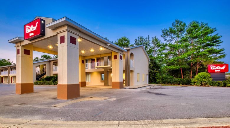 <b>Red Roof Inn DeFuniak Springs Exterior</b>. Images powered by <a href="https://www.leonardoworldwide.com/" title="Leonardo Worldwide" target="_blank">Leonardo</a>.