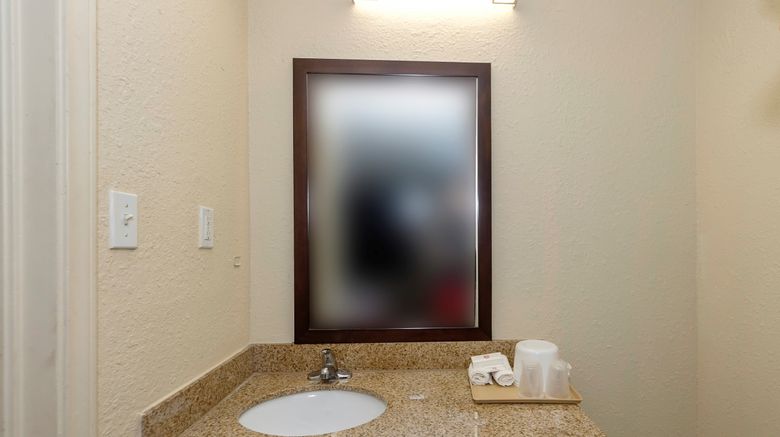 <b>Red Roof Inn New Orleans - Westbank Room</b>. Images powered by <a href="https://www.leonardoworldwide.com/" title="Leonardo Worldwide" target="_blank">Leonardo</a>.