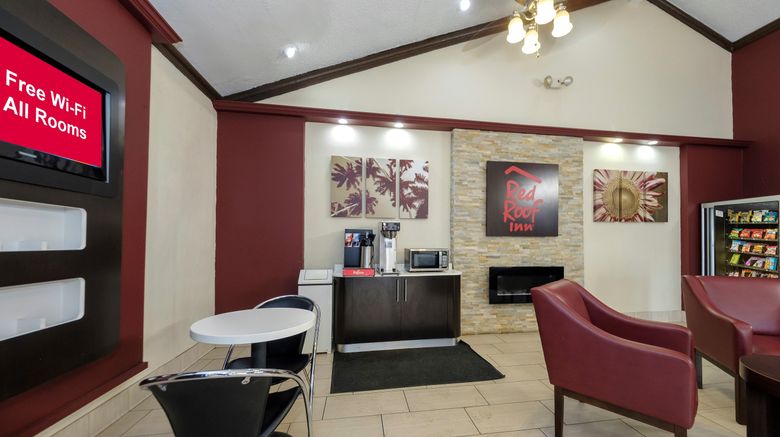 <b>Red Roof Inn New Orleans - Westbank Lobby</b>. Images powered by <a href="https://www.leonardoworldwide.com/" title="Leonardo Worldwide" target="_blank">Leonardo</a>.
