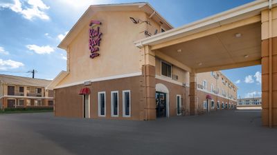 Red Roof Inn & Suites Denton