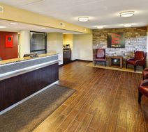 Red Roof PLUS+ Washington DC - Manassas Lobby