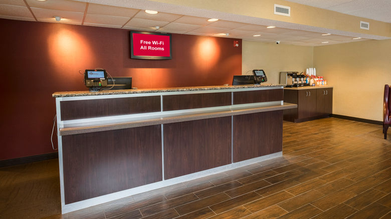 <b>Red Roof PLUS+ West Springfield Lobby</b>. Images powered by <a href="https://www.leonardoworldwide.com/" title="Leonardo Worldwide" target="_blank">Leonardo</a>.