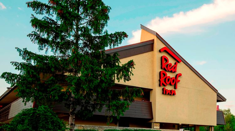 Red Roof Inn Edison Exterior