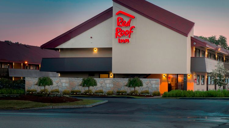 Red Roof Inn Edison Exterior