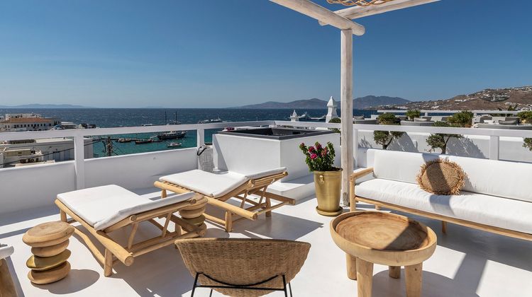 The TownHouse Mykonos Suite