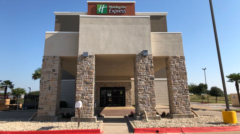 Holiday Inn Express Hillsboro I-35- Hillsboro, TX Hotels- Tourist Class  Hotels in Hillsboro- GDS Reservation Codes