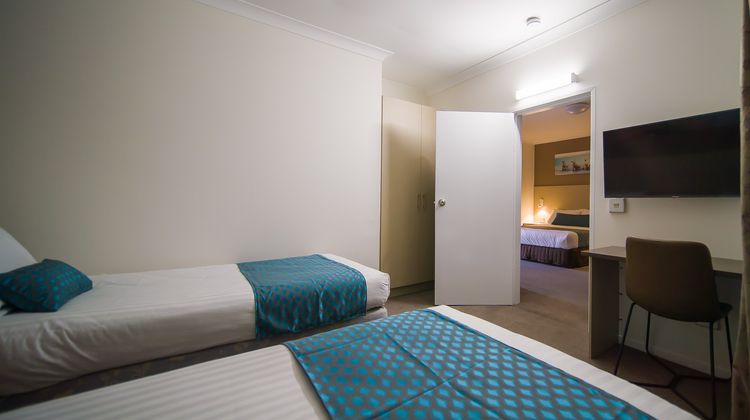 Hamilton's Queanbeyan Motel Room