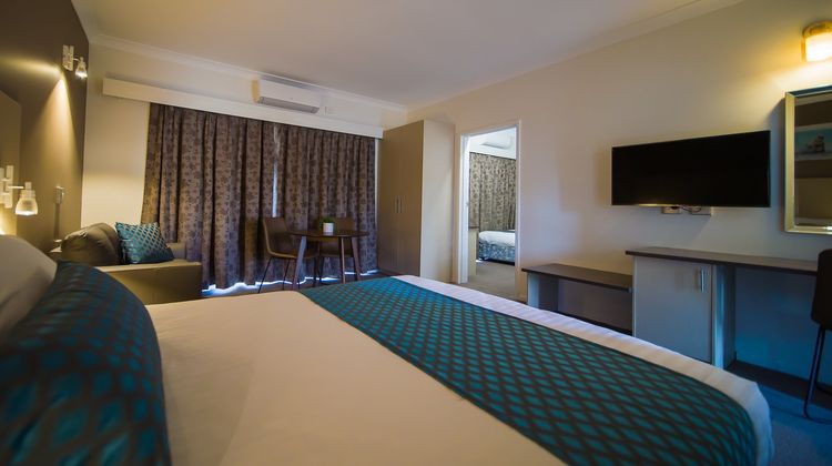 Hamilton's Queanbeyan Motel Room