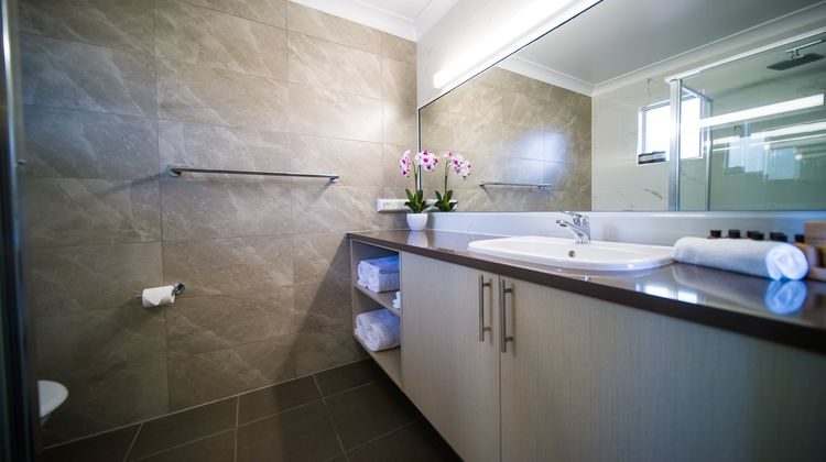 Hamilton's Queanbeyan Motel Room