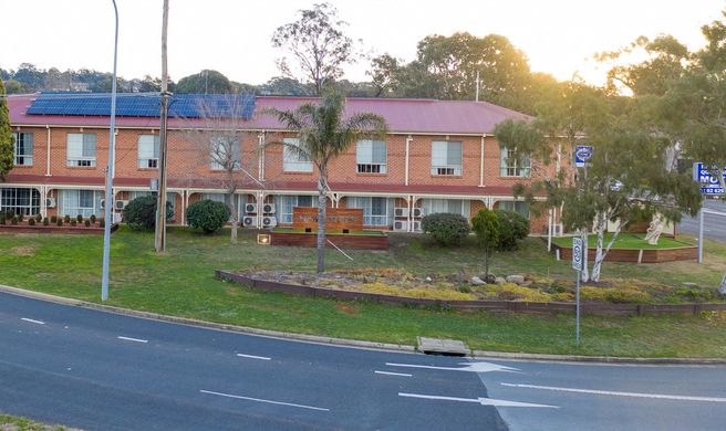 Hamilton's Queanbeyan Motel Exterior