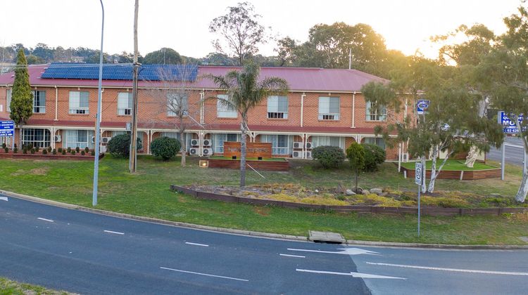 Hamilton's Queanbeyan Motel Exterior